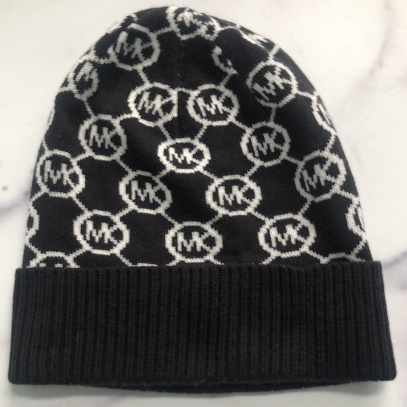 Michael Kors Signature MK Beanie Black White Women’s OS - Picture 2 of 4